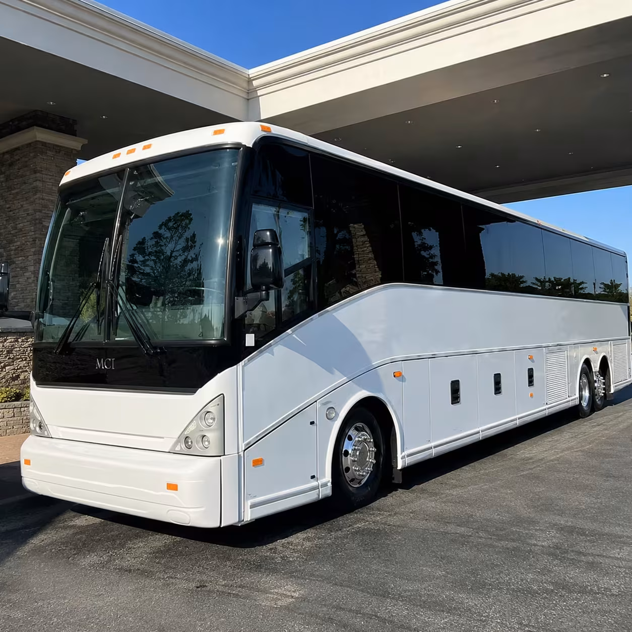 daily employee shuttle buses for lawrence mill district employers