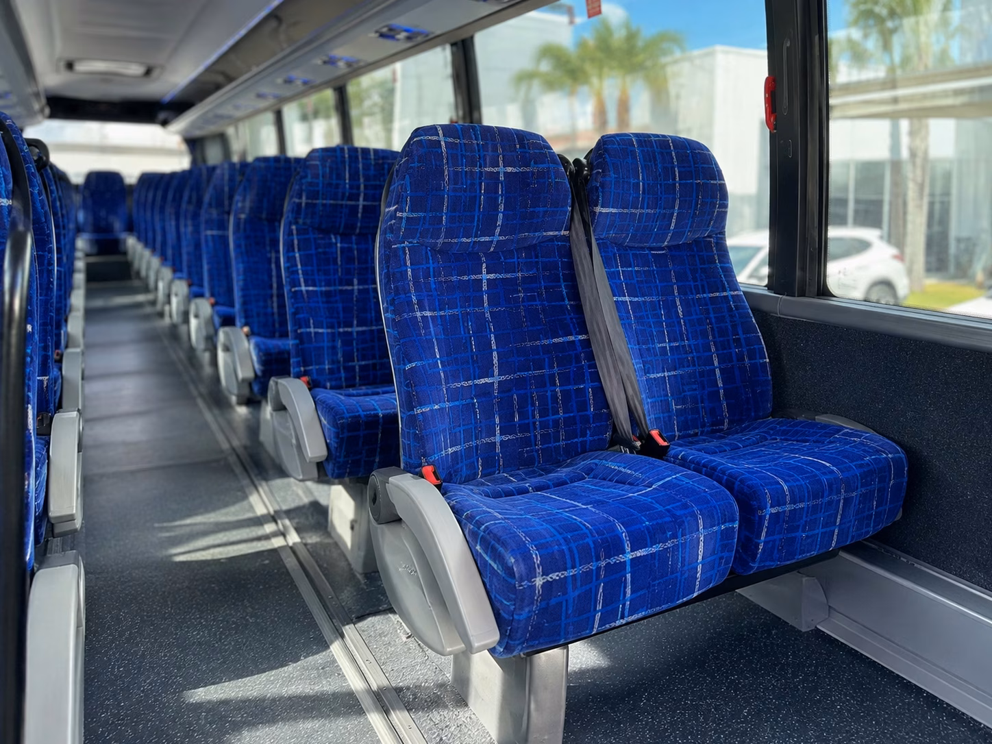 lawrence wedding shuttle buses between hotels and your venue